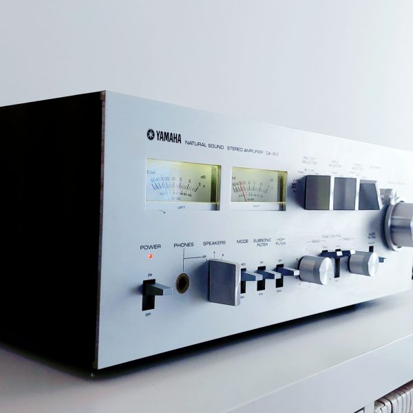 Yamaha CA-810