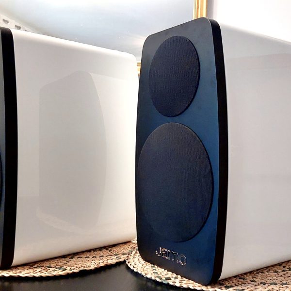Jamo C103 – Gloss White